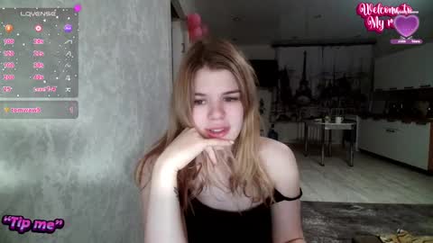 Snapshot of glossy_girl_1 chatting on January 21, 2:43 am Roxy online show from January 21, 2:43 am