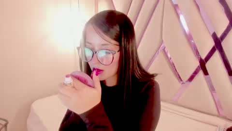 M A R T I N A  online show from May 21, 12:47 pm