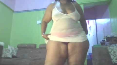Snapshot of goddessebon chatting on February 14, 8:21 am shasha big online show from February 14, 8:21 am