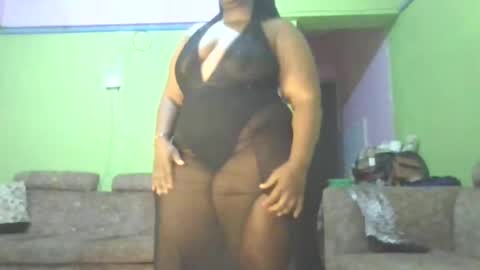 Snapshot of goddessebon chatting on February 13, 11:17 am shasha big online show from February 13, 11:17 am