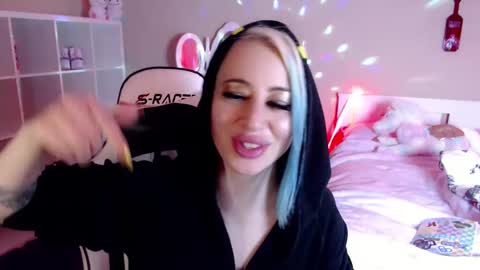 Goddess Lilith  - 111 tks to PM online show from January 9, 2:11 am