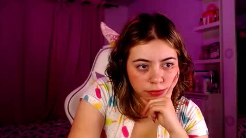 golden_gingerkitty online show from February 13, 2:24 am