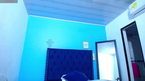 Snapshot of goldenn_ass1 chatting on February 26, 9:18 pm goldenn_ass1 online show from February 26, 9:18 pm