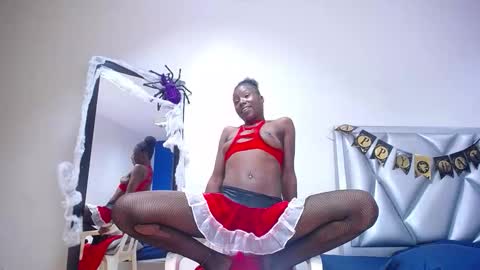 Snapshot of goldenn_ass1 chatting on October 17, 4:48 am goldenn_ass1 online show from October 17, 4:48 am