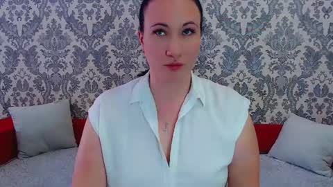 goldmoonn online show from June 1, 11:23 am