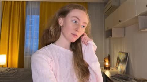 Polly online show from November 7, 12:33 pm