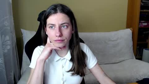 Elizabeth Effie online show from May 15, 4:54 pm