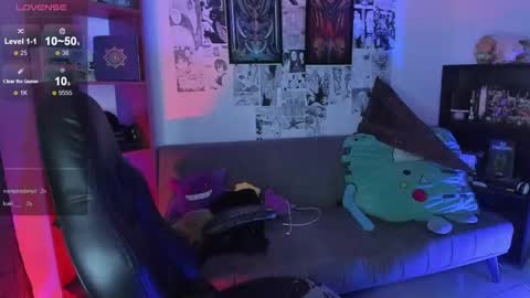Snapshot of goth_stein chatting on October 7, 3:44 am Engel Please help me to reach 50 thumbs up online show from October 7, 3:44 am