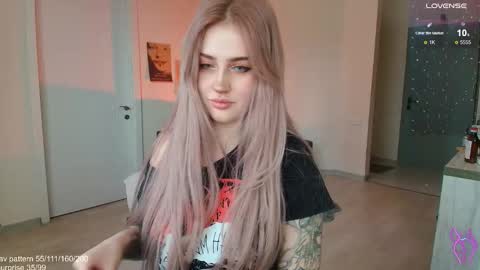 traumfrau Kira angel face devil eyes I SELL A LOT VIDEO IN GALLERY online show from February 12, 12:07 pm