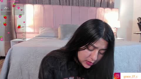 Snapshot of grace77_ chatting on December 22, 4:39 am Grace online show from December 22, 4:39 am