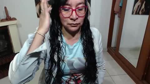Snapshot of grace_mature_milf chatting on September 23, 10:13 am grace_mature_milf online show from September 23, 10:13 am