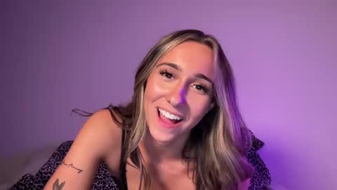 Snapshot of graceyrose chatting on September 17, 5:05 am graceyrose online show from September 17, 5:05 am