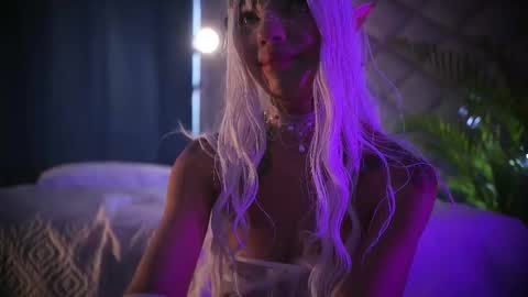 grayce blossoms24 online show from September 28, 10:48 pm