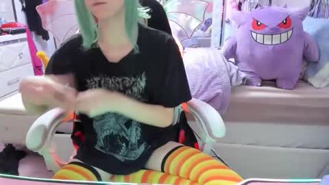 GreenEyedLovexo online show from November 27, 10:01 pm