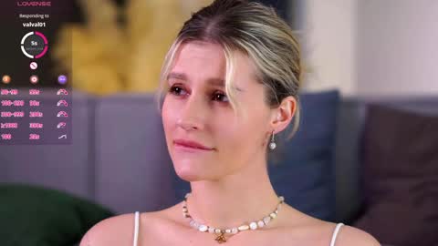 Kelly online show from April 5, 2:16 pm