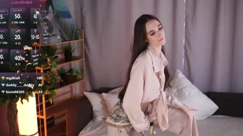 Ivy online show from October 24, 4:41 am