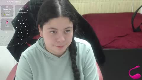 Snapshot of greiccy_20 chatting on October 21, 4:49 am GREICCY online show from October 21, 4:49 am