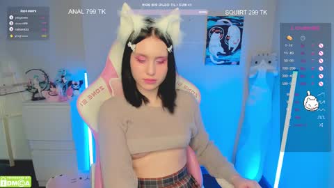   online show from February 15, 11:17 am