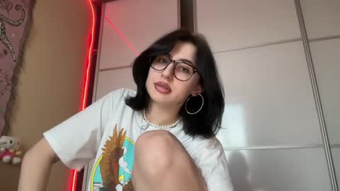 Helga online show from May 14, 5:08 pm