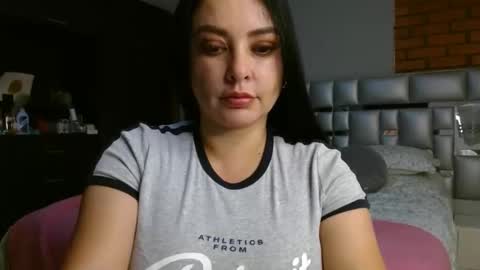 h_a_n_n_n_a online show from November 16, 9:26 pm