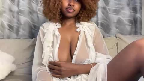 h_o_t_goddess online show from May 24, 5:17 am