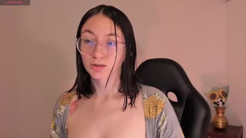Snapshot of haanna_thompsoon chatting on January 17, 8:44 pm haanna_thompsoon online show from January 17, 8:44 pm