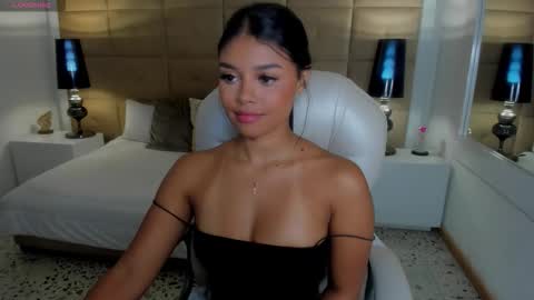 hailey online show from October 10, 3:39 pm