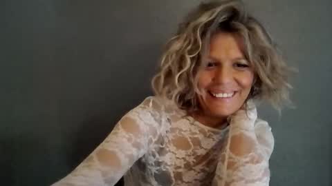 Hailey online show from February 14, 10:45 pm