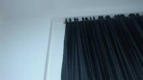 Snapshot of halley_raven chatting on October 18, 9:16 pm Halley Raven online show from October 18, 9:16 pm