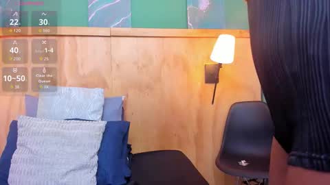 Halley Lorens online show from March 27, 7:36 pm