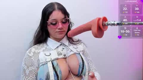 Ana online show from December 14, 8:36 pm