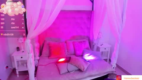 hanna  online show from January 15, 4:29 am