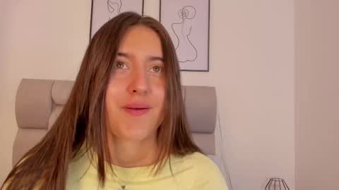 Snapshot of hanna__evans_ chatting on September 9, 12:16 pm hanna__evans_ online show from September 9, 12:16 pm