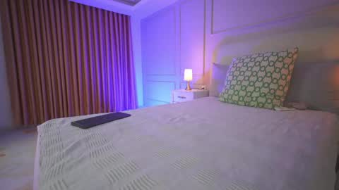 hanna online show from April 18, 3:42 am