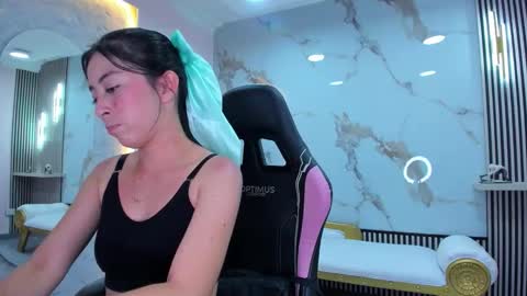 Snapshot of hanna_cutte_ chatting on September 30, 6:35 pm Hanna online show from September 30, 6:35 pm