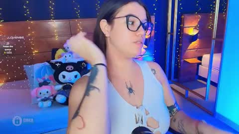 Snapshot of hanna_kimura chatting on September 18, 3:27 am Hanna online show from September 18, 3:27 am