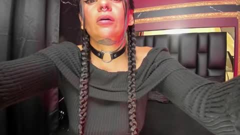 Snapshot of hanna_slut chatting on December 13, 2:43 am EVA online show from December 13, 2:43 am