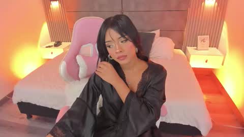 hanna online show from December 15, 4:40 am