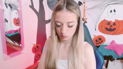 Hannah 027 online show from October 23, 10:54 am