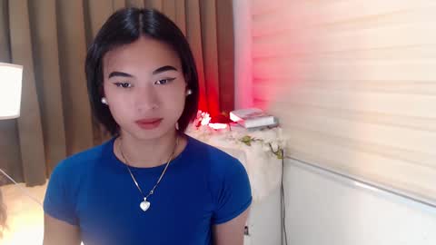 Snapshot of hannah_davis69 chatting on December 6, 8:28 pm Riah online show from December 6, 8:28 pm