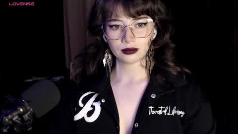 Hannah online show from December 14, 3:01 am