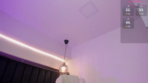 hannah  online show from October 24, 3:57 am