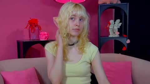 Hannah online show from May 16, 6:16 am