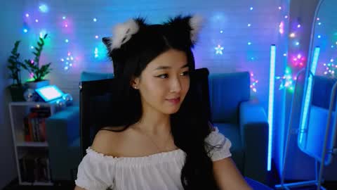 hannarosie online show from December 18, 5:29 pm