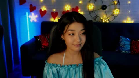 Snapshot of hannarosie chatting on March 6, 8:59 pm hannarosie online show from March 6, 8:59 pm