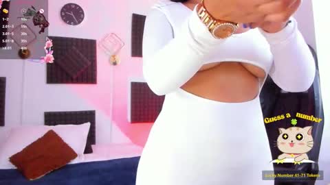 Hanna  online show from November 9, 2:24 pm