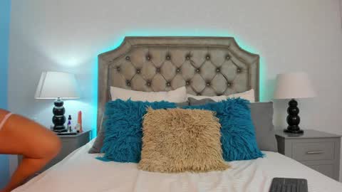 Hanna Slone online show from January 15, 11:10 am