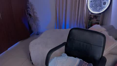    online show from July 23, 1:58 am