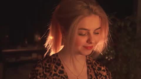 Hanna online show from March 3, 2:33 am