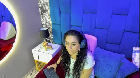 HANNY online show from November 12, 11:19 am